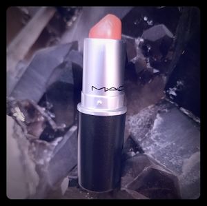 💄MAC Open Presence Cremesheen Lipstick